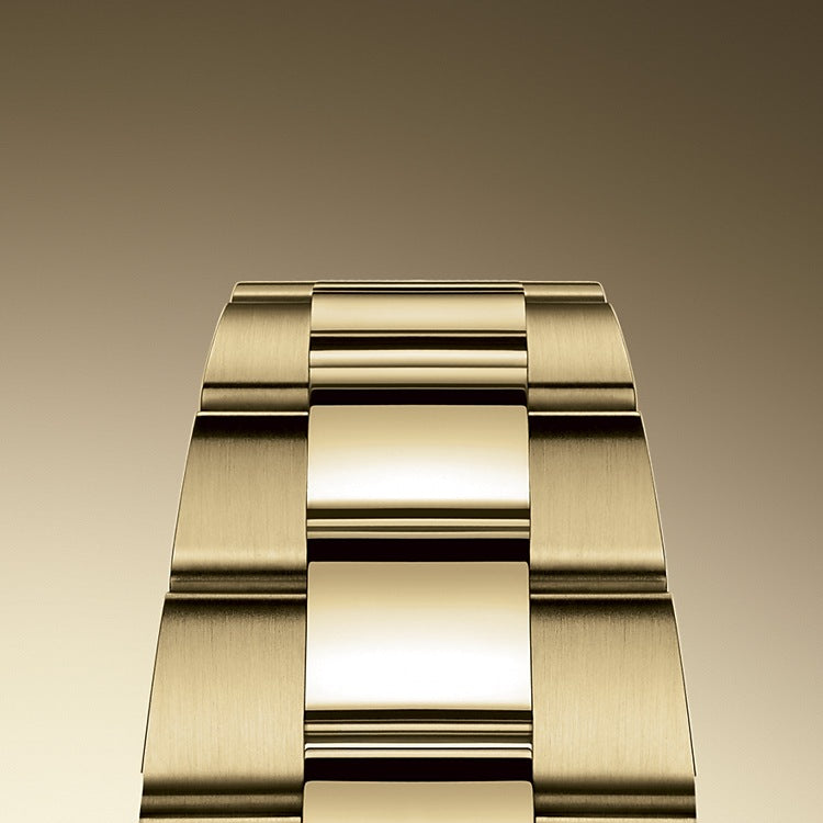 Cosmograph Daytona 40mm, 18k Yellow Gold, Ref# 126508-0002